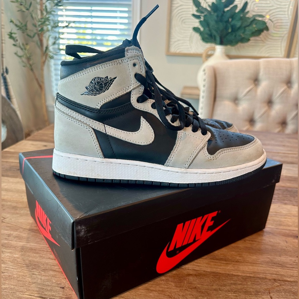 Air Jordon Black/ Smoke Grey